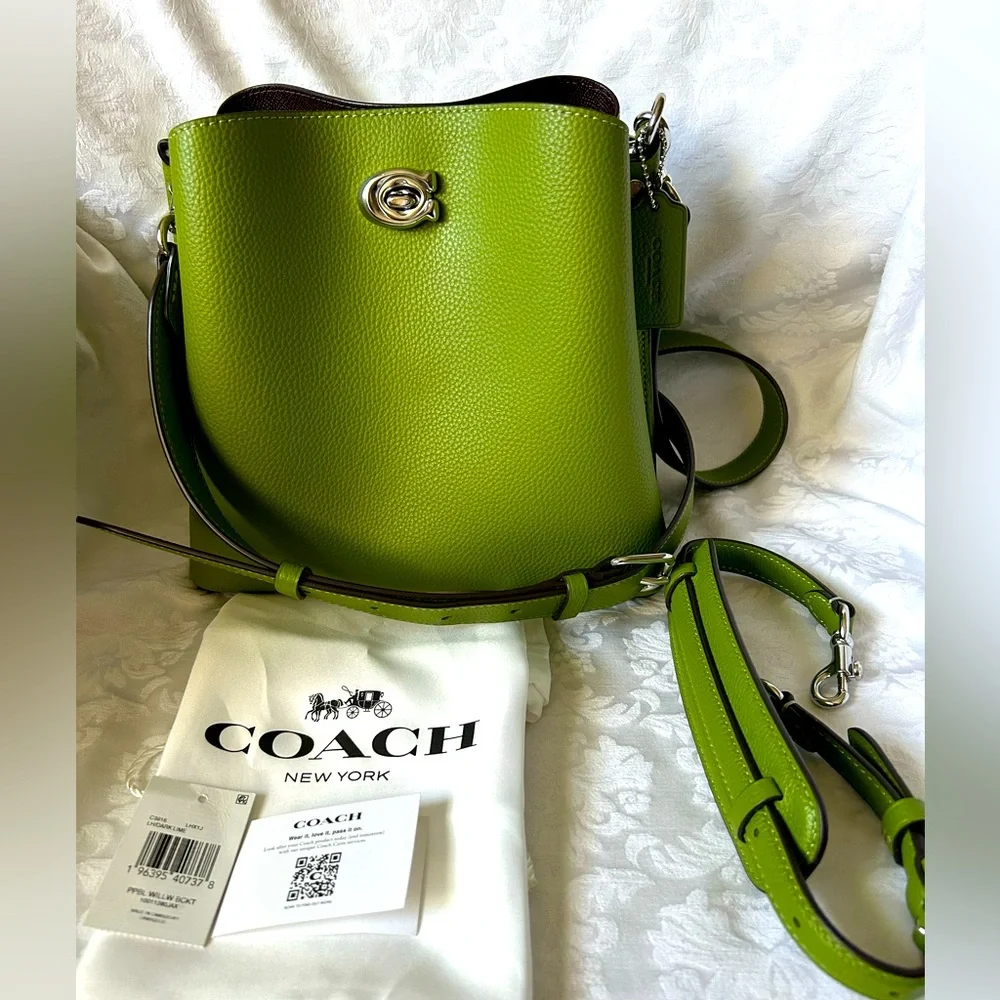 Coach Willow bag in Dark Lime - Picture 2 of 11
